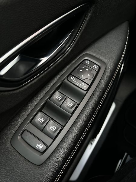 Renault Grand Scénic 1.3TCe 117kW Aut. BOSE LED - fotka 20 z 25