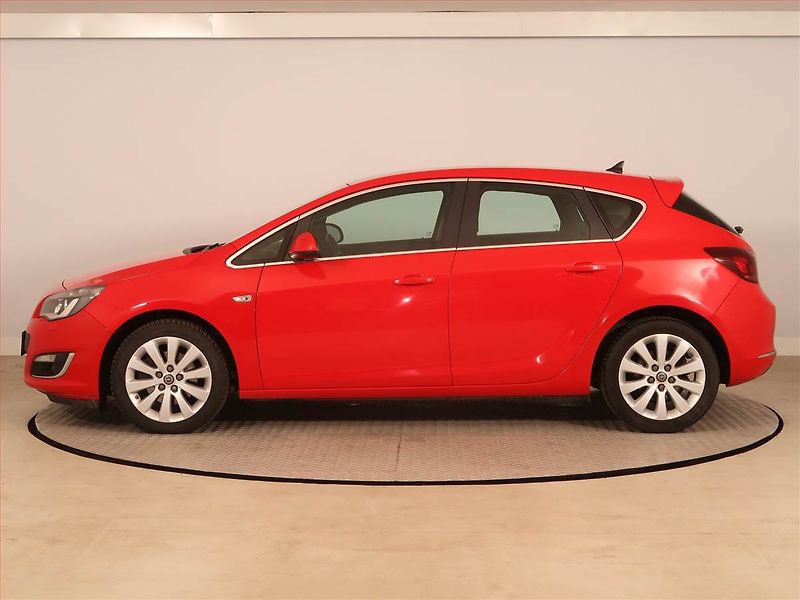 Opel Astra (2014) 1.6 CDTI, ČR,1.maj, Tempomat - fotka 3 z 18