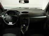 Renault Thalia (2011) 1.2 i, ČR, AC, park.asist - náhled 8