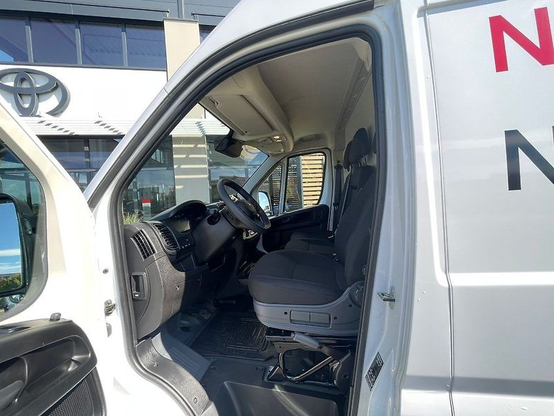 Toyota Proace Max 2.2D A/T L3H2 Active Mult 3.5H - fotka 14 z 23