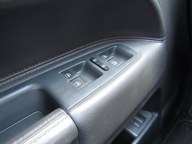 Volkswagen Touareg (2007) 2.5 TDI 128kW - fotka 28 z 33