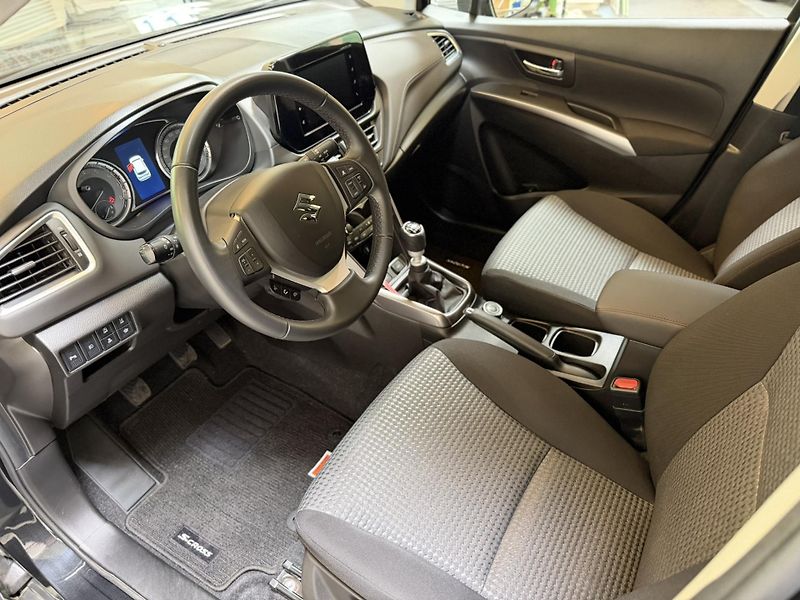 Suzuki S-Cross 1,4 Boosterjet 4x4 Hybrid - fotka 15 z 18