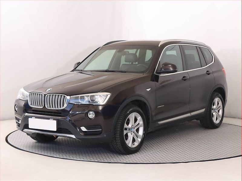 BMW X3 (2015) xDrive20d, 4X4, Automat - fotka 2 z 19