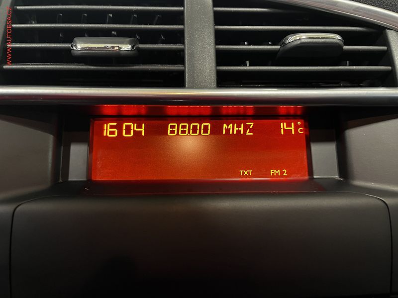 Citroën C4 (2012) 1.4 i, 2.maj, AC, temp - fotka 11 z 15
