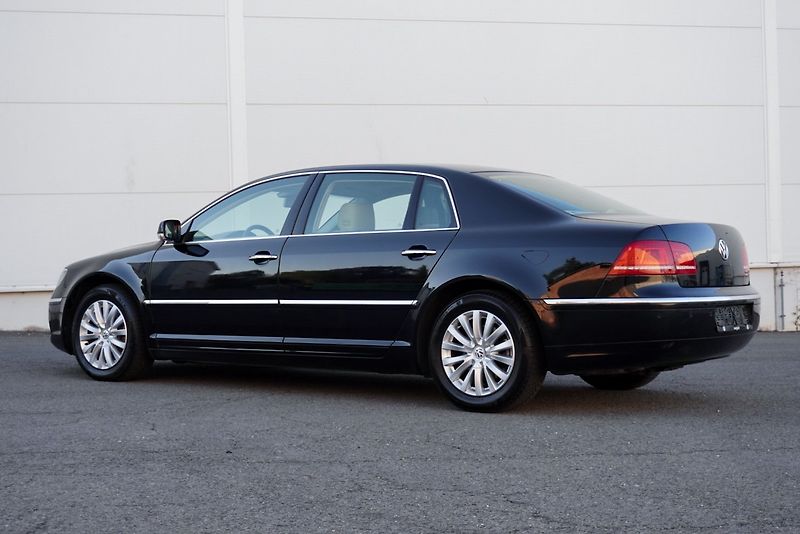 Volkswagen Phaeton 3.0 TDi 176kW LONG 4motion - fotka 11 z 36