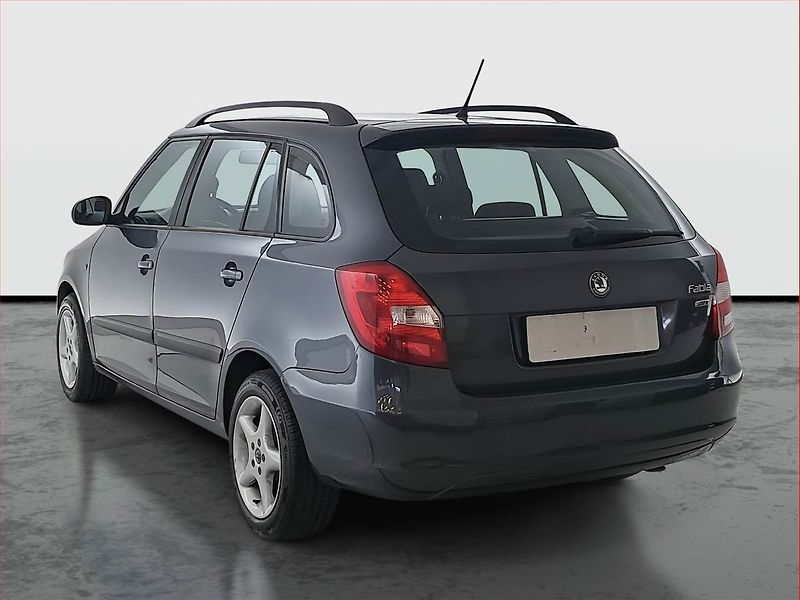 Škoda Fabia (2011) Ambiente 1.2 TSI, Eko.zaplacen - fotka 4 z 15