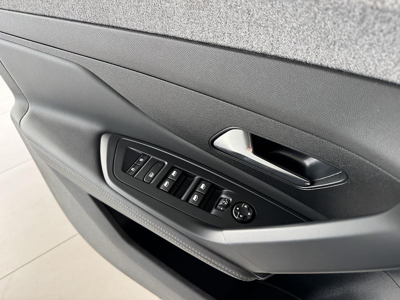 Peugeot 308 1,2PT 96KW*ALLURE*REZERVACE! - fotka 30 z 36