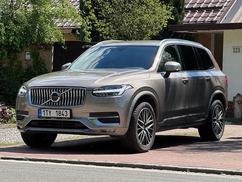 Volvo XC90 (2021) B5 AWD 1.MAJITEL ČR  CRYSTAL - fotka 3 z 27
