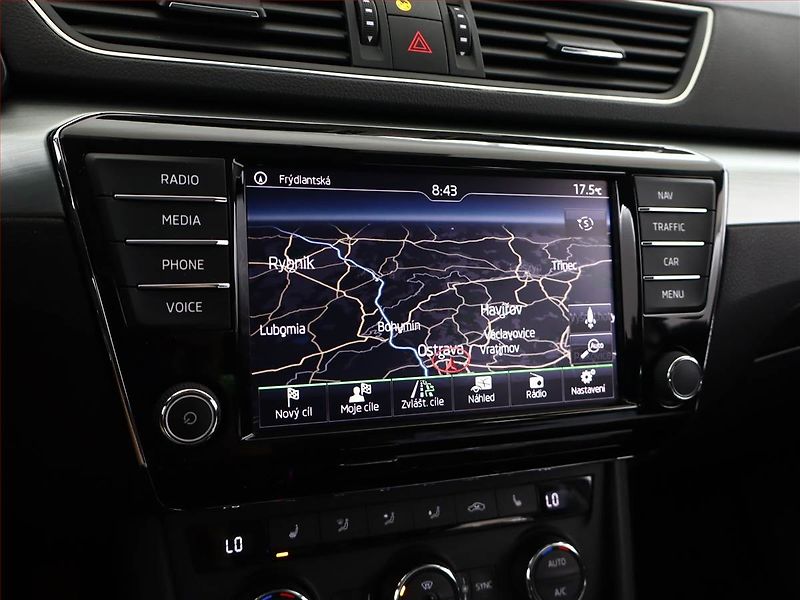 Škoda Superb (2016) 1.6 TDI, Automat, Kůže, Navi - fotka 16 z 21