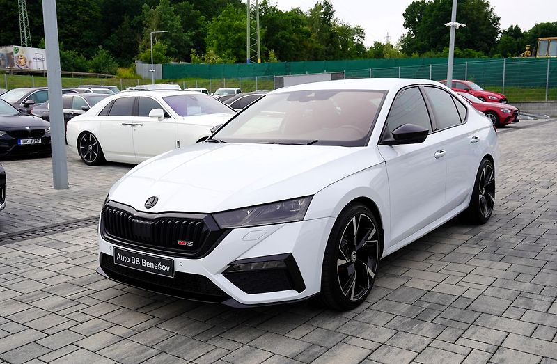 Škoda Octavia RS 2.0 TDI 4x4/147kW/DSG/ČR - fotka 2 z 45