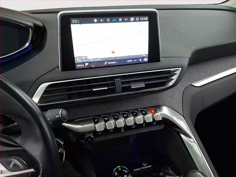 Peugeot 5008 (2017) 1.6 BlueHDi, 7 míst - fotka 12 z 19