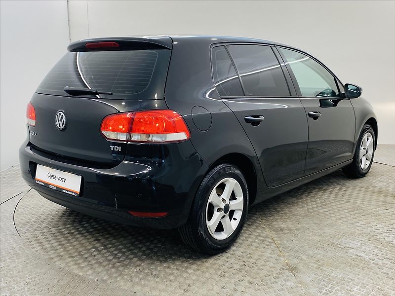 Volkswagen Golf 1,6 TDI Aut. Klima ČR - fotka 2 z 22