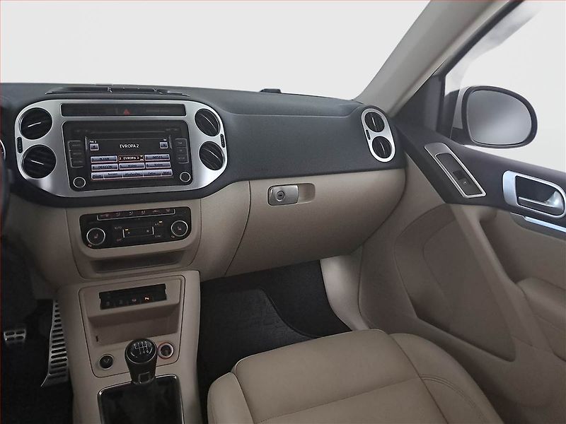 Volkswagen Tiguan (2014) 1.4 TSI, Serv.kniha, Kůže - fotka 8 z 16