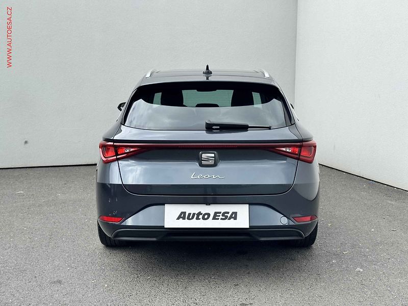 Seat Leon (2021) 2.0 TDi, Xcellence, DSG, TZ - fotka 5 z 17