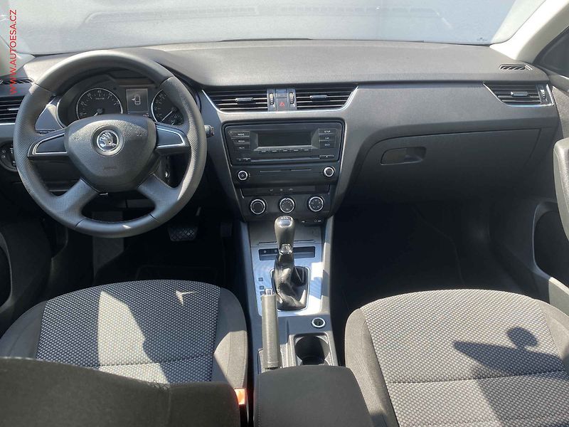 Škoda Octavia (2013) 1.4 TSi, Ambition, DSG - fotka 8 z 17