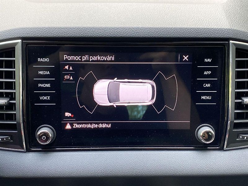 Škoda Karoq (2023) 2.0 TDI 4x4 DSG Style Plus - fotka 14 z 35