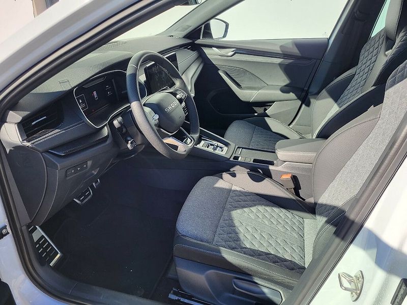 Škoda Octavia Sportline 1,5TSI 110kW - fotka 8 z 34