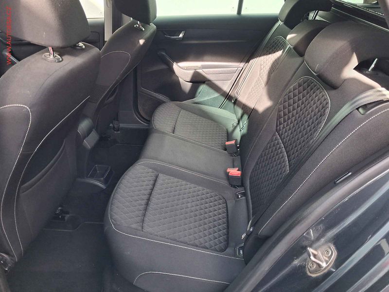 Škoda Fabia (2015) 1.2 TSi, Edition, +kola - fotka 10 z 16