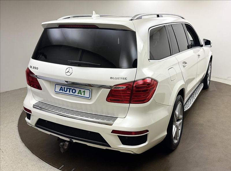 Mercedes-Benz GL 3,0 7-MÍST H/K PANO NZTOP TZ - fotka 4 z 53