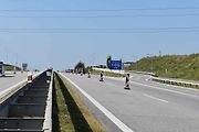 Nad hlavami řidičů se poprvé na D3 objevila v červeném kruhu číslice 150. Nyní se zde u Chotýčan instaluje nové dopravní značení pro zkušební provoz s nejvyšší dovolenou rychlostí 150 km/h. Začátek zkušebního provozu se plánuje na přelomu září a října.