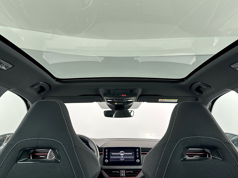 Škoda Kamiq (2025) DSG 1.0TSI 85kW Monte Carlo - fotka 27 z 31
