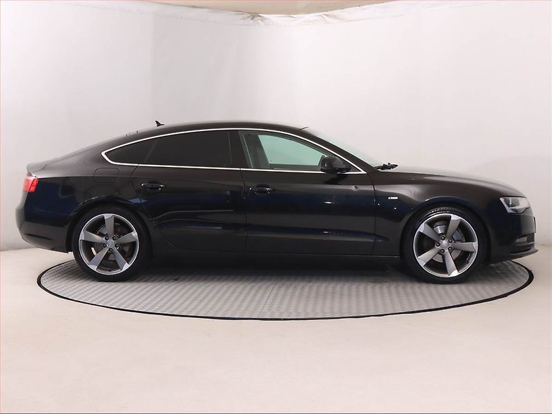 Audi A5 (2015) 2.0 TDI, Automat, Navi - fotka 6 z 20