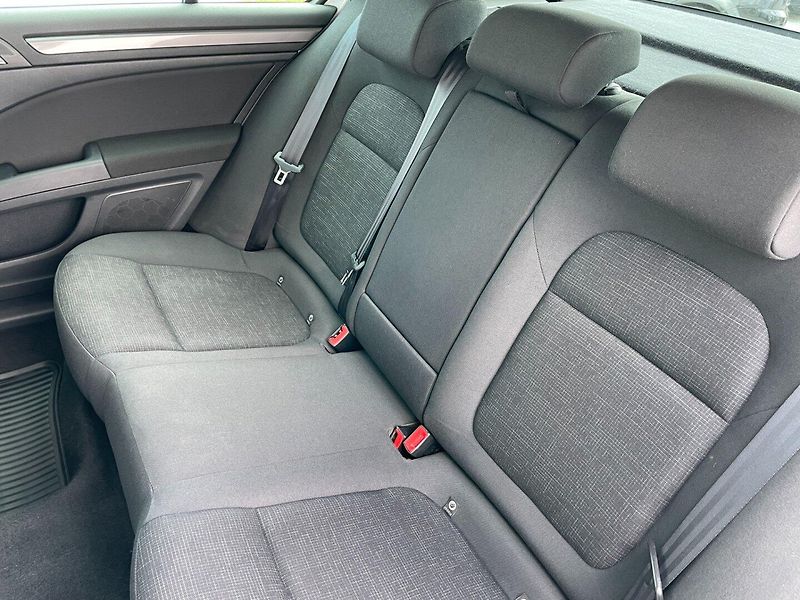 Škoda Superb (2015) 2.0 TDi 103kW! DSG! CZ! - fotka 19 z 27