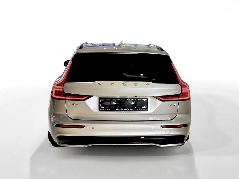 Volvo V60 (2026) T6 PHEV ULTRA DARK   - fotka 4 z 15