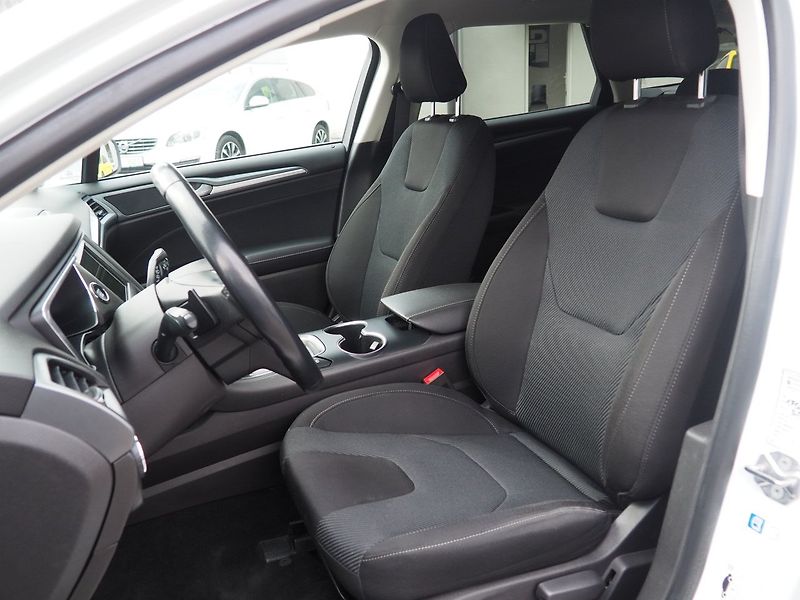 Ford Mondeo (2018) 2.0 TDCi,110kW, Titanium, Aut. - fotka 11 z 37