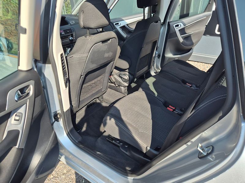 Citroën C4 Picasso 1.6HDi 80kW - Nová STK - fotka 22 z 26