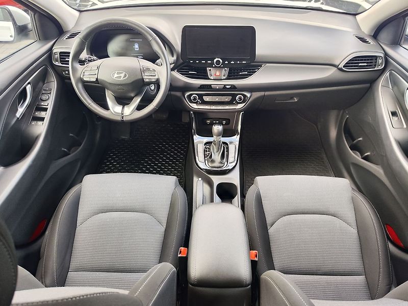 Hyundai i30 1.5 T-GDI/103kW Smart DCT - fotka 11 z 30