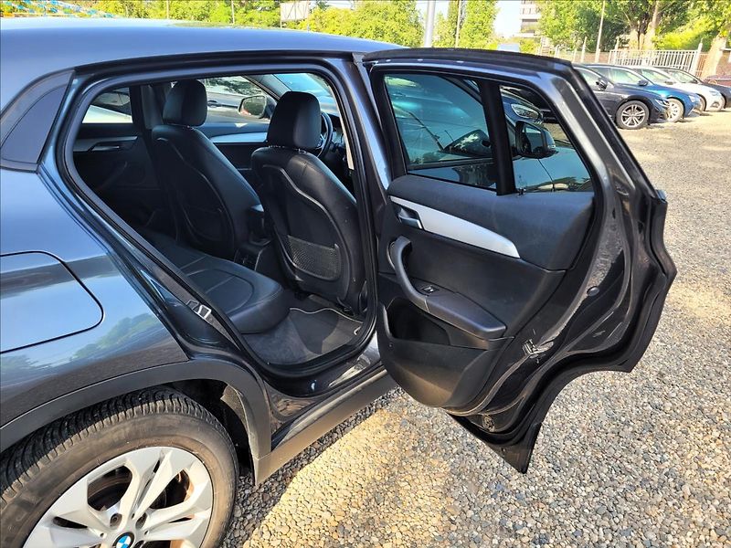 BMW X2 xDrive25e,4x4,navi,kůže - fotka 15 z 50