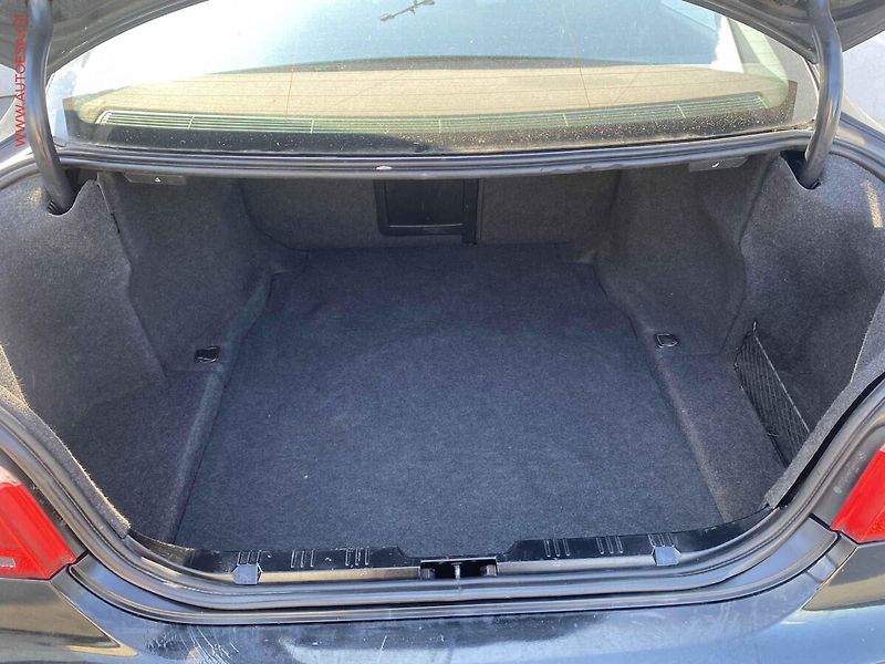 BMW Řada 5 (2006) 2.5i, servis.kniha - fotka 7 z 17