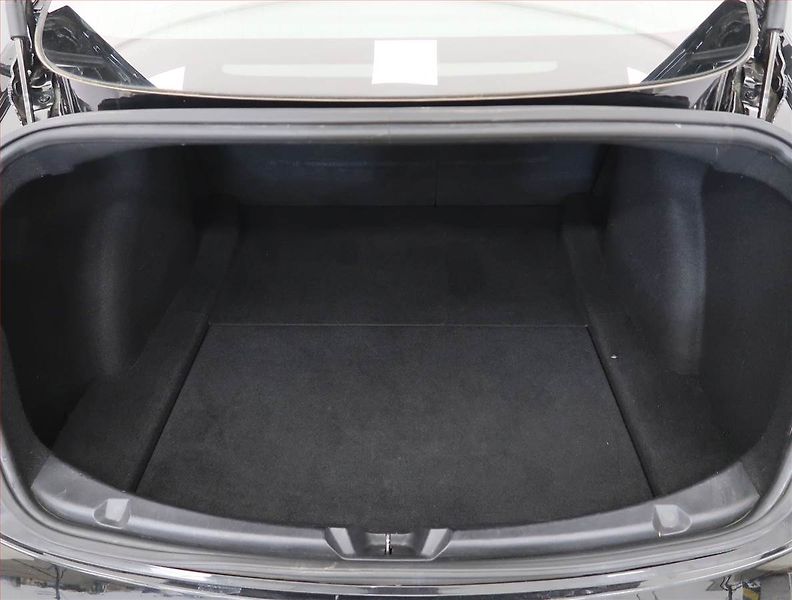Tesla Model 3 (2019) Std Range Plus 52kWh, SoH 78% - fotka 13 z 32