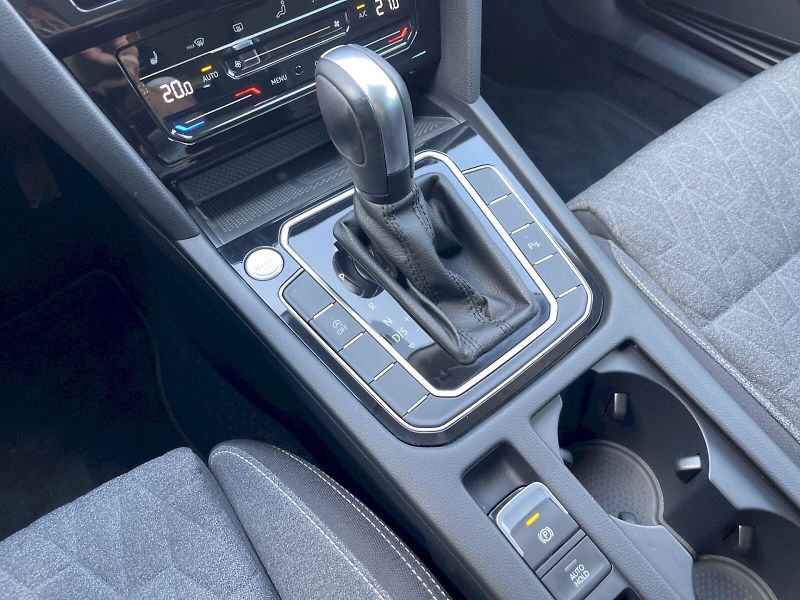 Volkswagen Passat (2023) 2.0TDI 110kW DSG Business - fotka 11 z 34
