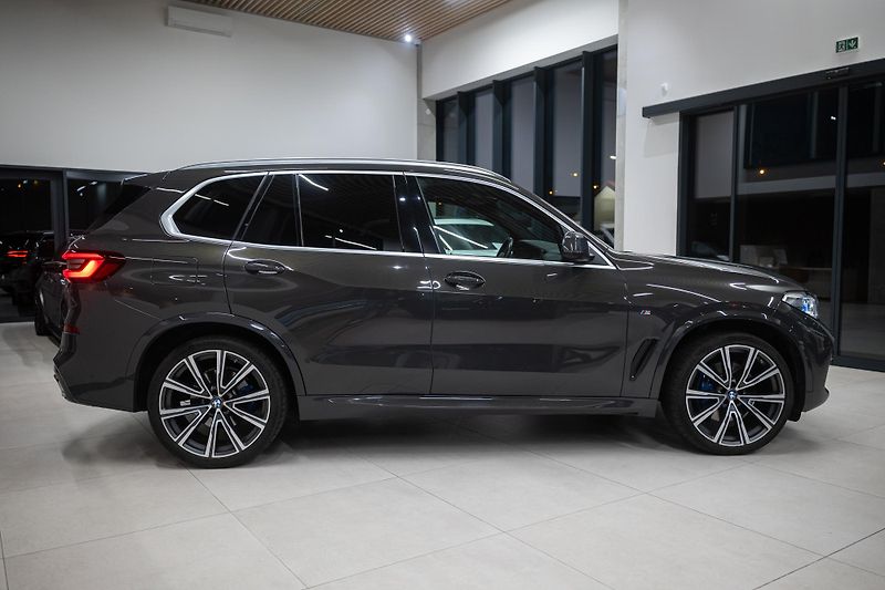 BMW X5 (2021) 30D XDRIVE 210KW M-Paket - fotka 11 z 38