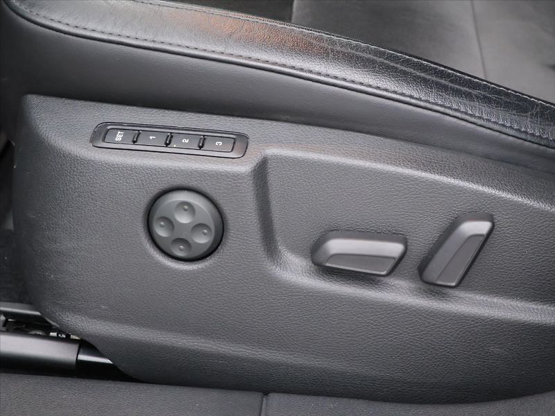 Škoda Superb 2,0 TDI 103kW DSG Elegance - fotka 17 z 31