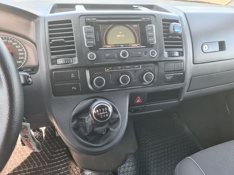 Volkswagen Multivan (2011) 2.0 TDi 103-KW WEBAST OLOMOUC - fotka 60 z 109