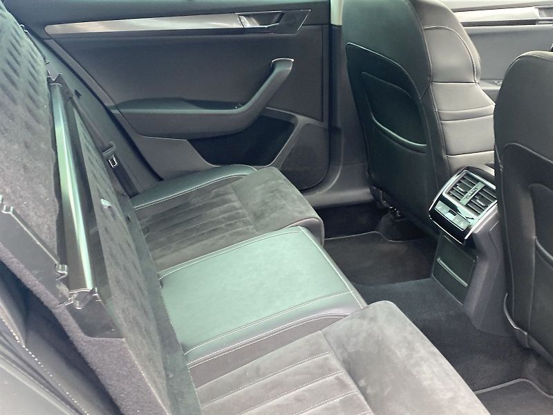 Škoda Superb (2020) 2.0 TDI DSG Style - fotka 9 z 32