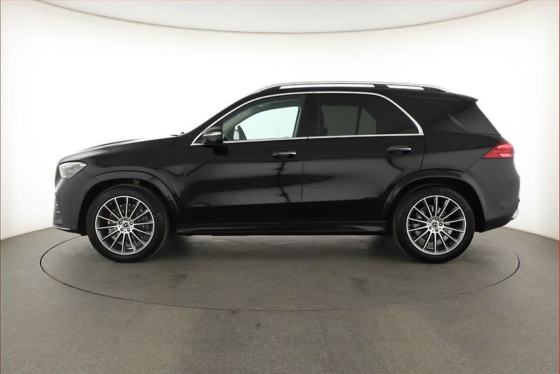 Mercedes-Benz GLE (2024) 450 d, AMG Line, HUD - fotka 3 z 22