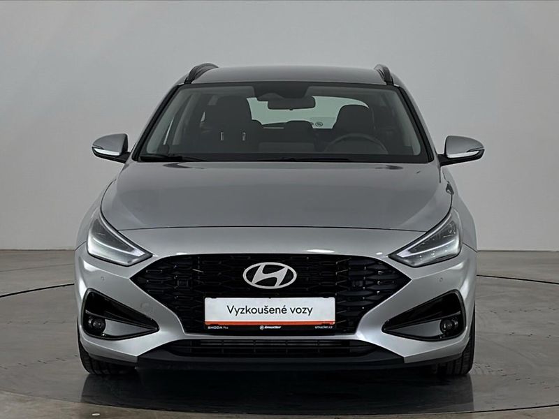 Hyundai i30 Smart DCT - fotka 4 z 26