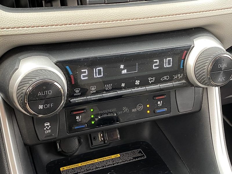 Toyota RAV4 2.5HSD, ČR, Executive, 4x4 - fotka 15 z 20