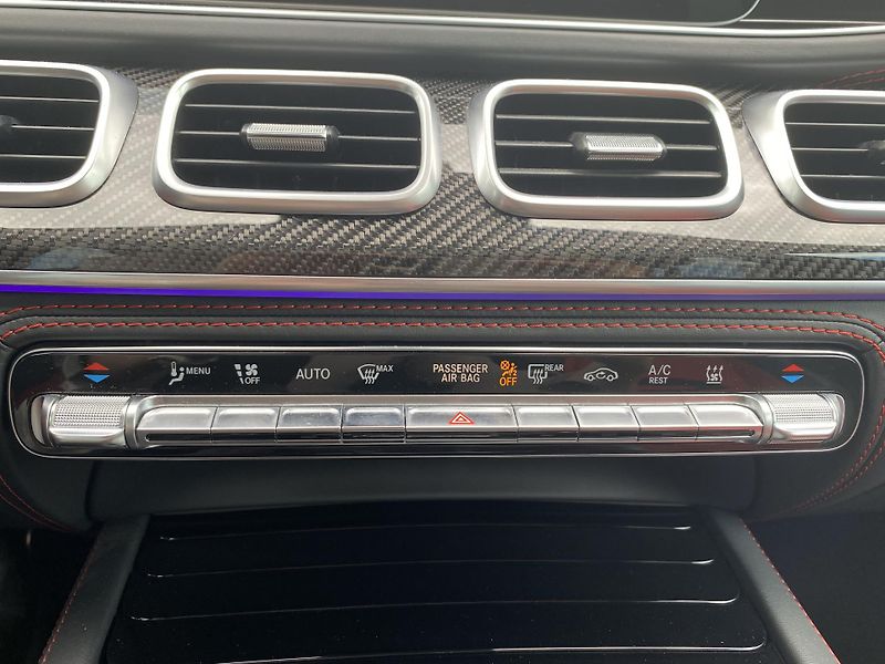 Mercedes-Benz GLE AMG GLE 63 S 4M+ kupé - fotka 25 z 27
