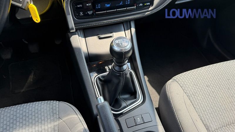 Toyota Corolla 1.6 Active TREND+ - fotka 9 z 23