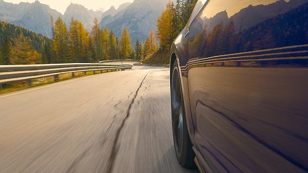Jak správně brzdit z kopce? Není to zas taková věda, je potřeba dodržovat pár pravidel., zdroj: Shutterstock