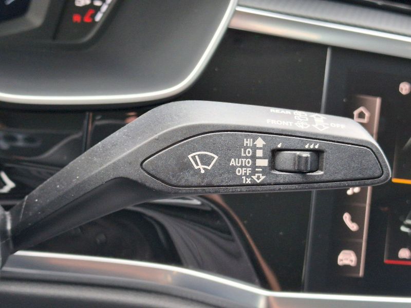 Audi Q3 (2024) Advanced S-Tronic 1,5TFSi 110k - fotka 22 z 35