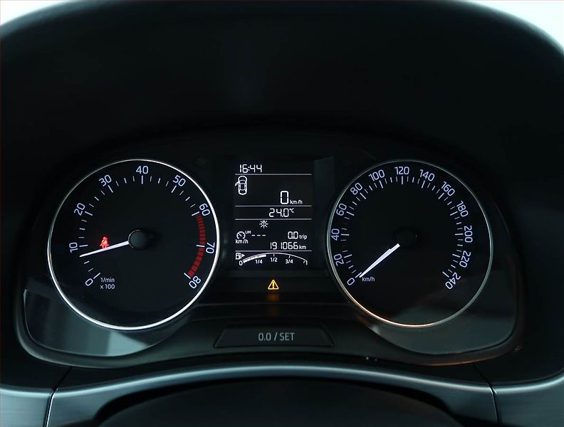 Škoda Fabia (2016) 1.2 TSI - fotka 11 z 16