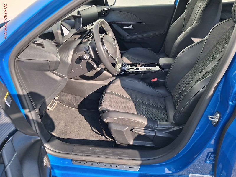Peugeot 208 (2022) 1.2PT, GT, AT, navi, kamera - fotka 9 z 17