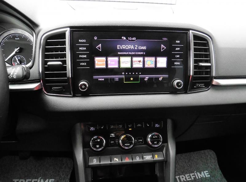 Škoda Karoq 1,0 TSi Style, Navi, Kamera, V - fotka 18 z 19