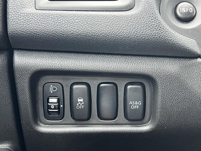 Mitsubishi ASX 1.8DI-D 4x4 KLIMA TEMPOMAT ALU - fotka 11 z 39